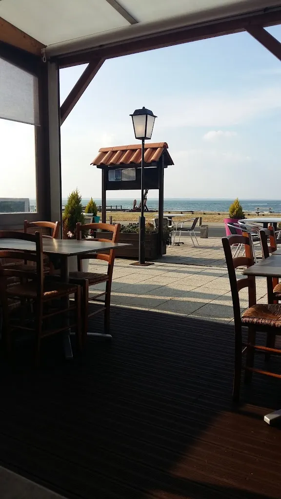 Café Boutique La Tara restaurant in Plaine-sur-Mer