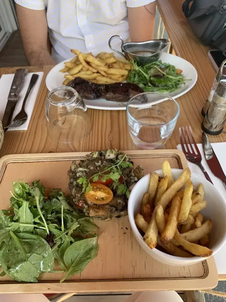 sharleen Buzon_Thamaris Tharon-Plage_Saint-Michel-Chef-Chef_review