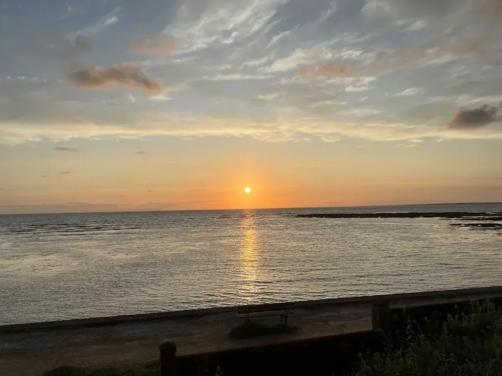 Anthony A_Bord De Mer La Pécherie_Plaine-sur-Mer_review