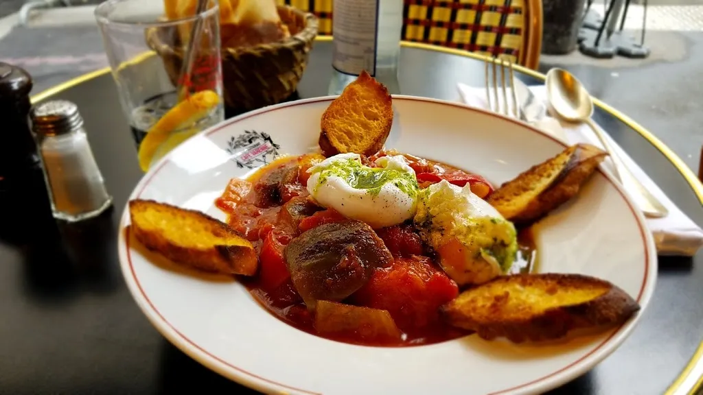 Café Varenne_Paris_slider_image_3