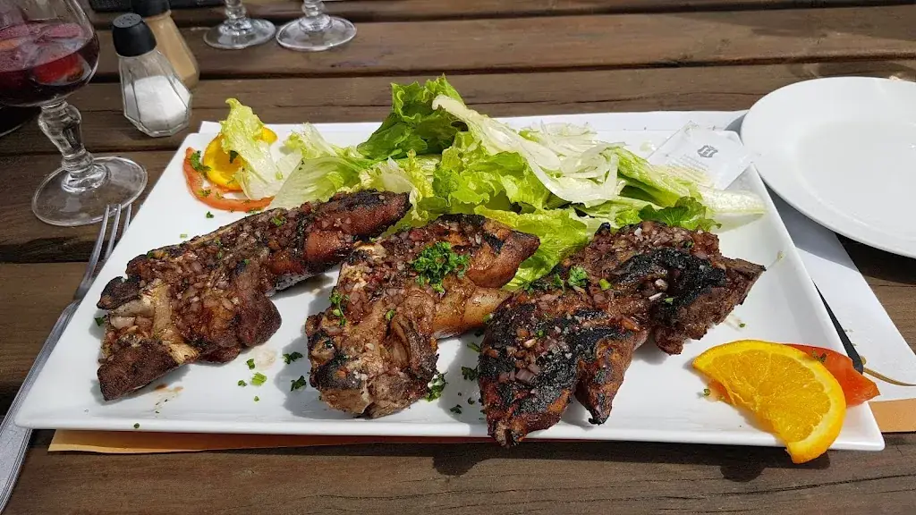 La Vierta du Tzigane_Varennes_slider_image_2