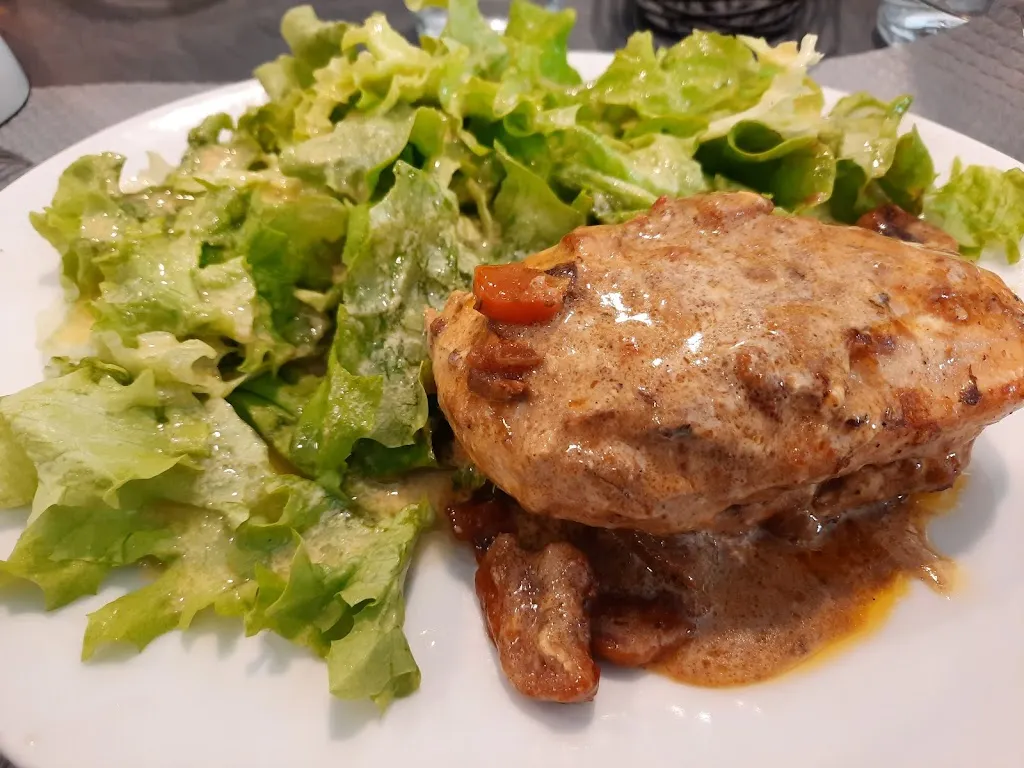 André Wolf_Le Pontaminois_Pontmain_review