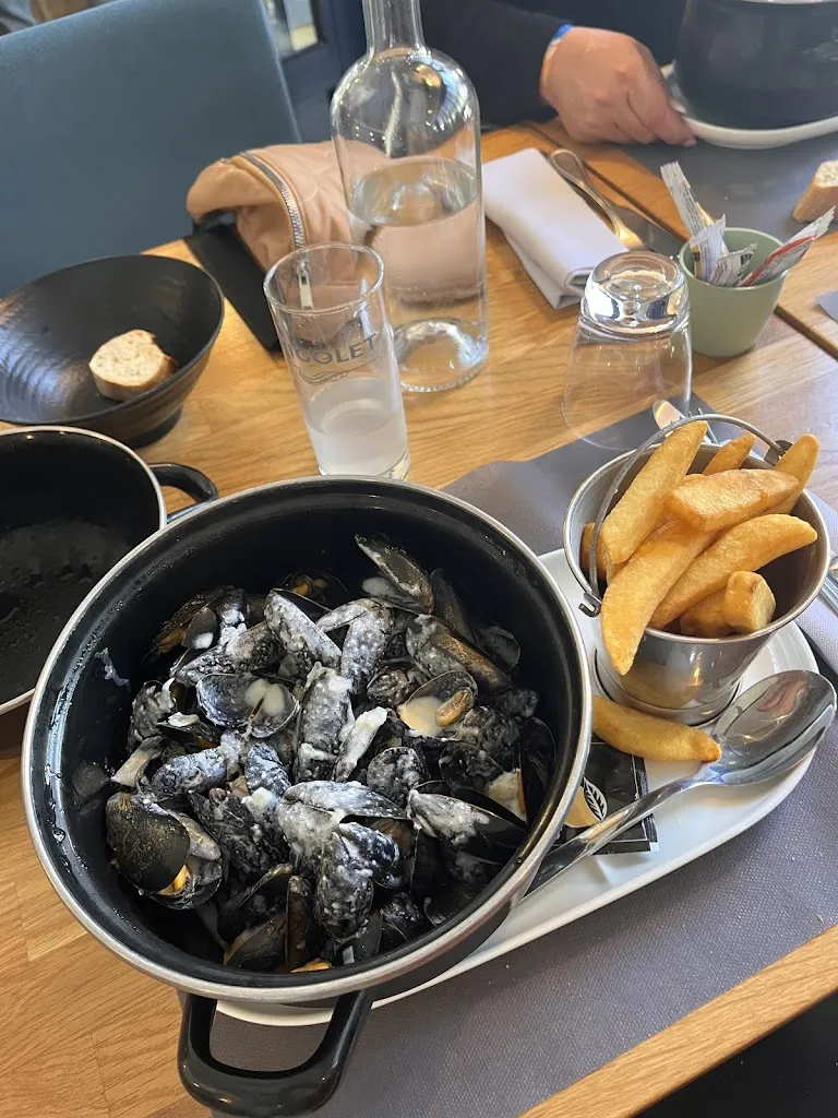 Phare West_Tranche-sur-Mer_slider_image_3