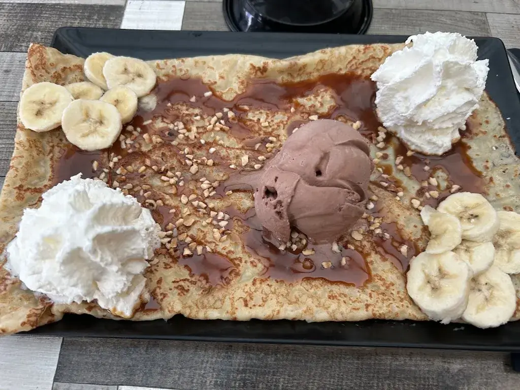 cecile dejoye_Le Paradis Glacier⎜Bar & Glacier_Tranche-sur-Mer_review