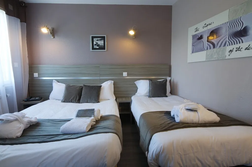 Logis Hostellerie du Centrotel et Spa_Montmarault_slider_image_3