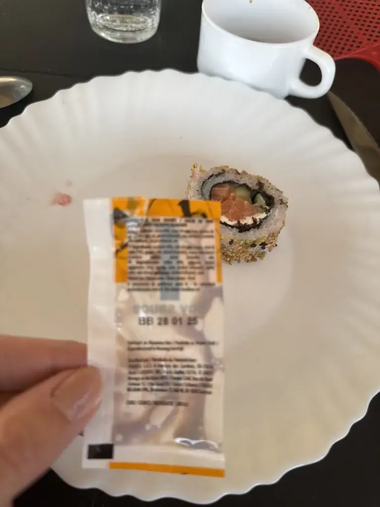 Uguette Uguette_La Poissonnerie La Grière Aux Viviers De La Baie_Tranche-sur-Mer_review