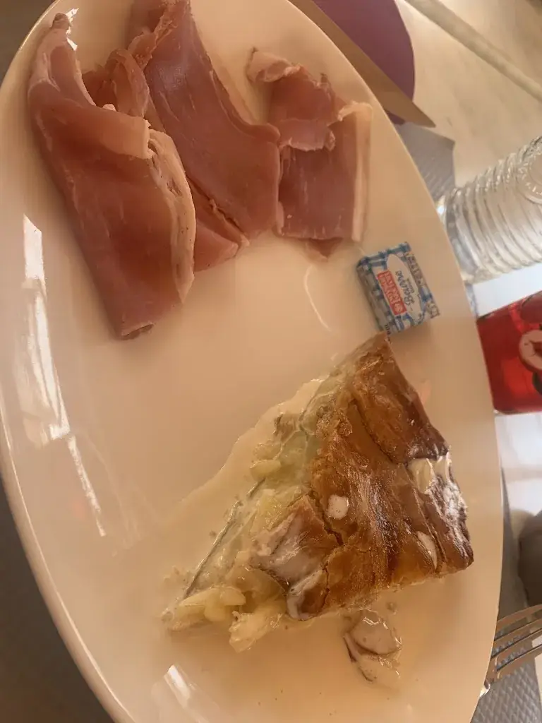 Menu_BAR CENTRAL_Montmarault_immagine_4