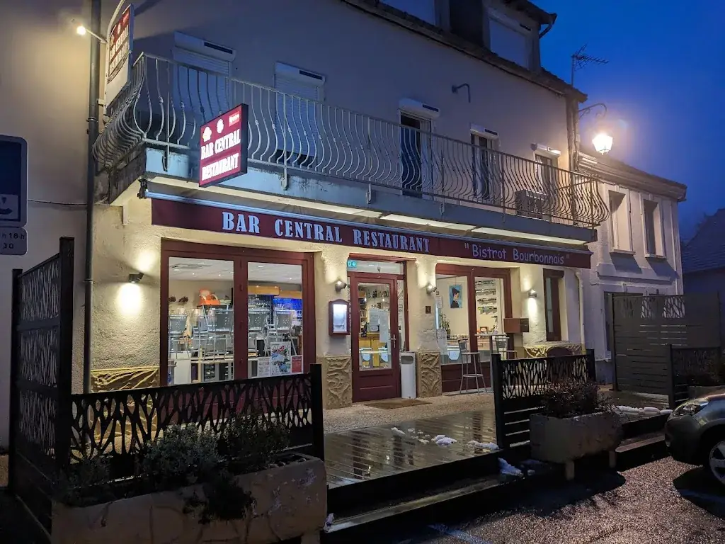 BAR CENTRAL_Montmarault_slider_image_3