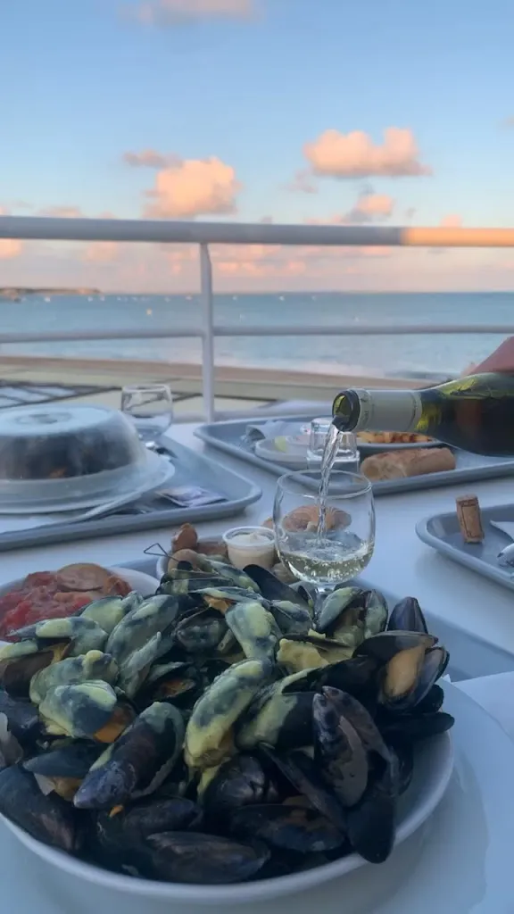 Bar L'Equipage_Tranche-sur-Mer_slider_image_2