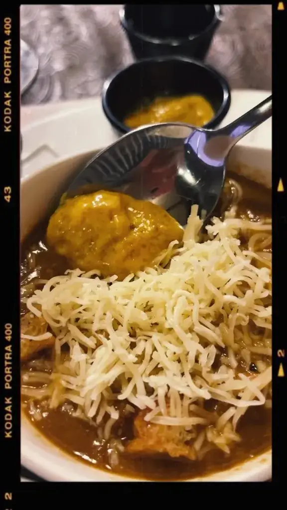 Marta Piosik_Equinoxe_Tranche-sur-Mer_review