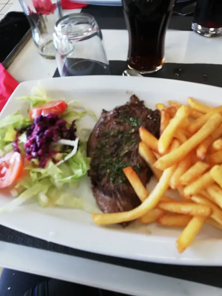 Relais de l'étape_Montmarault_slider_image_3