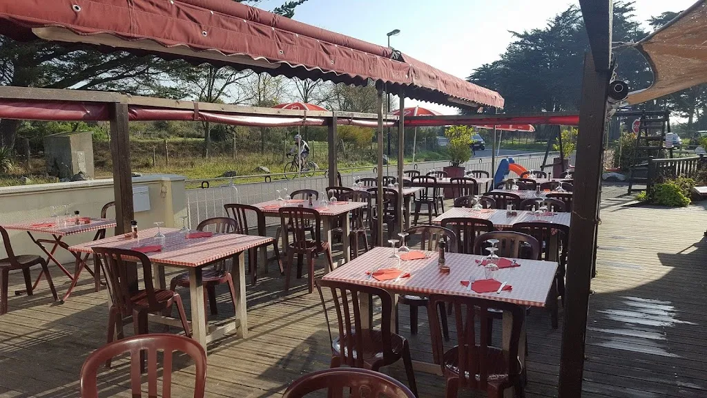 Chez ptite casquette restaurant in Turballe