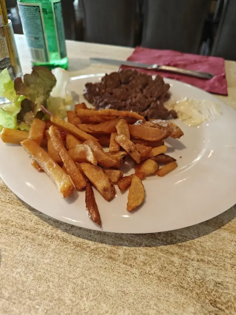 arnaud vanderroost_La Banquette by La Passerelle_Turballe_review