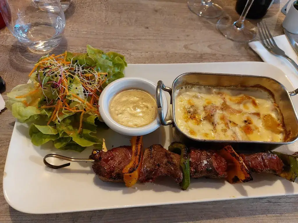 Laurent Savio_Restaurant LES SARMENTS_Turballe_review