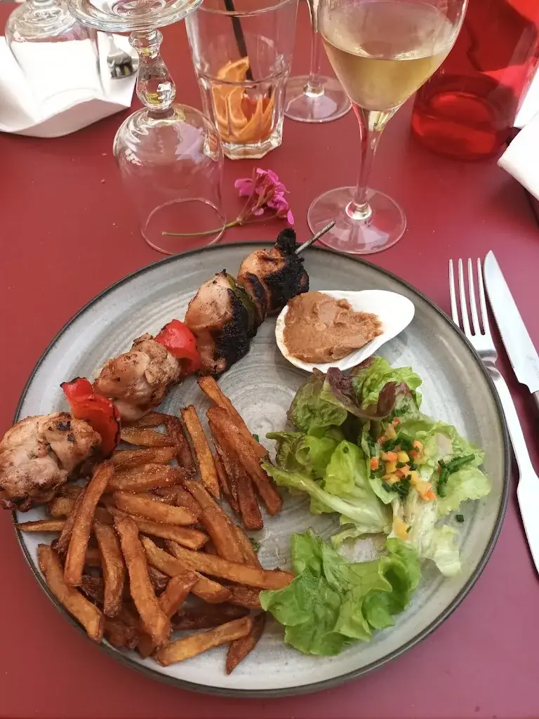 Restaurant LES SARMENTS_Turballe_slider_image_3