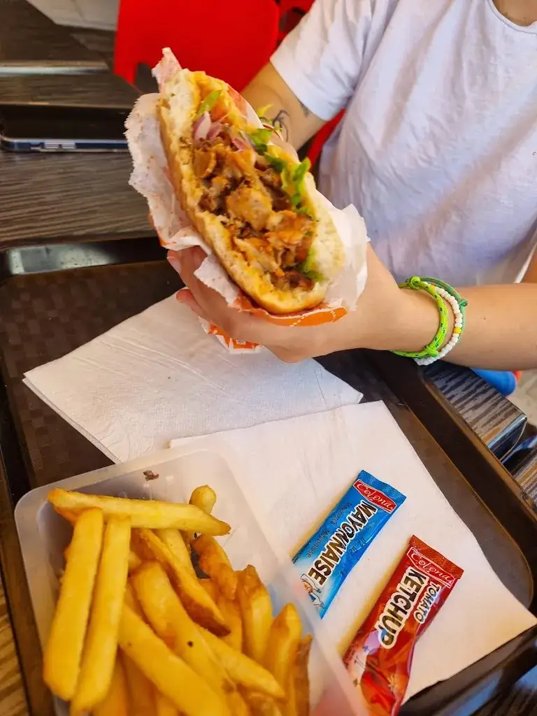 Chez Tonton_Turballe_slider_image_3