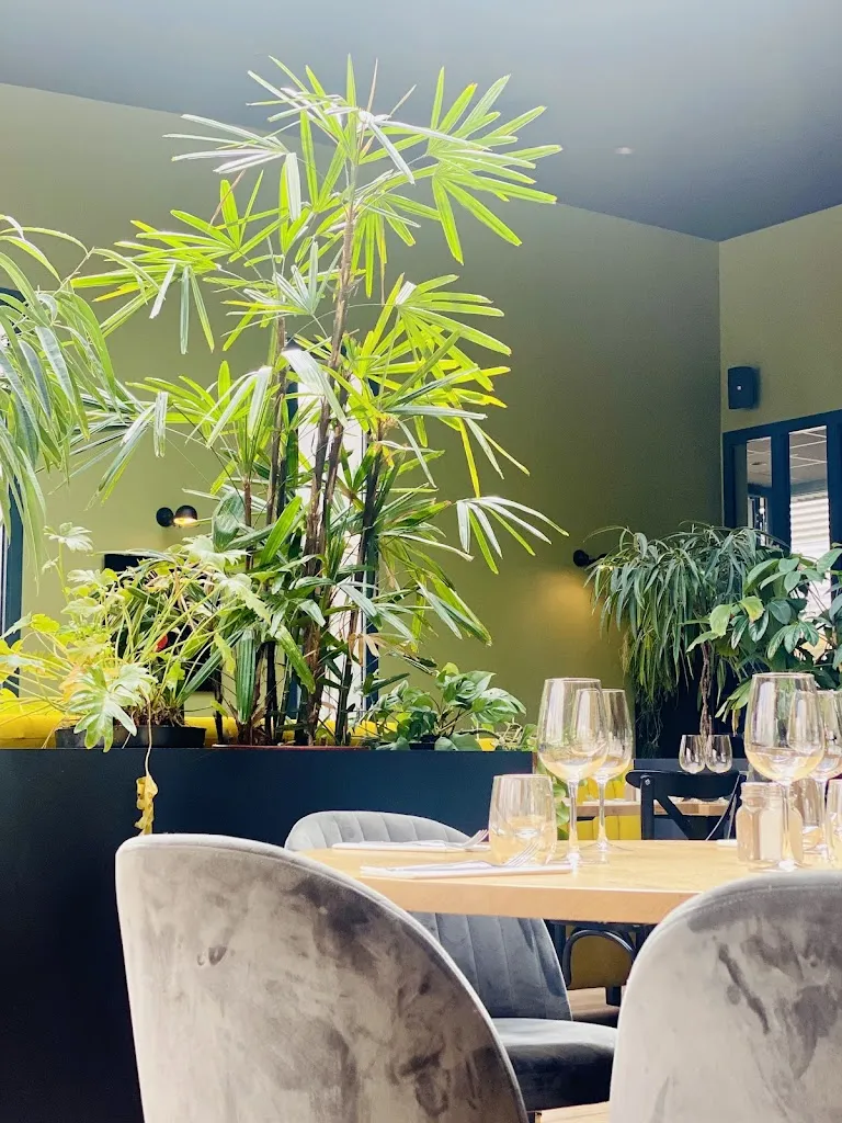 Le Coq Restaurant_Bignon_slider_image_3