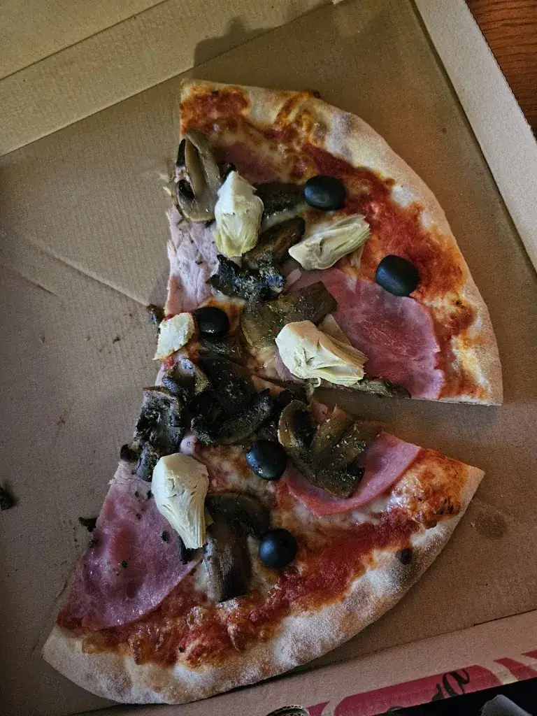 Menu_Pizzeria BELLA_Lassay-les-Châteaux_image_6