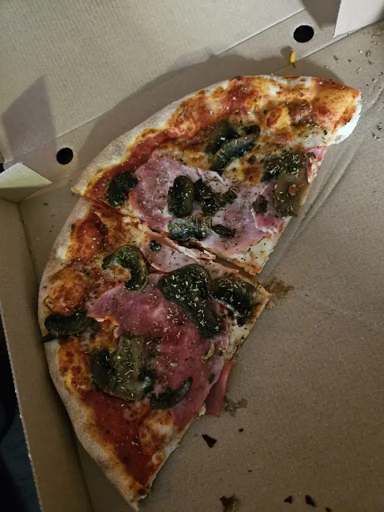 Menu_Pizzeria BELLA_Lassay-les-Châteaux_image_7