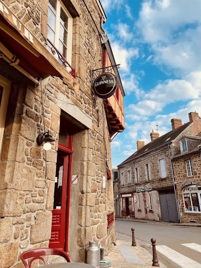 Richard Hepworth_Le Pub à Victor_Lassay-les-Châteaux_review