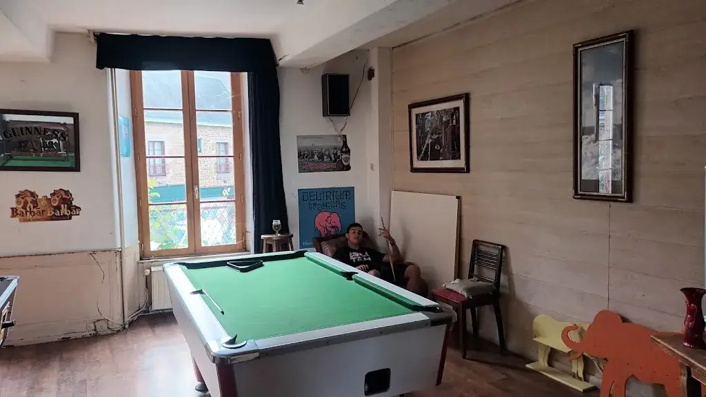 Le Pub à Victor_Lassay-les-Châteaux_slider_image_3