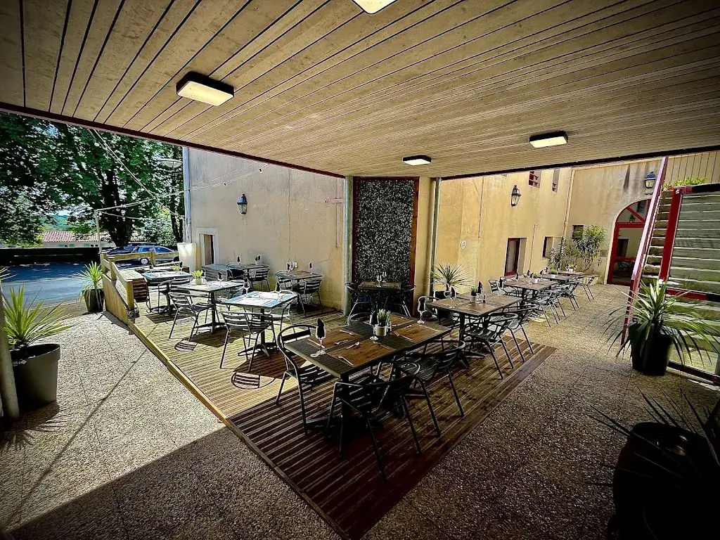 La Boule d'Or - Restaurant restaurant in Pouzauges