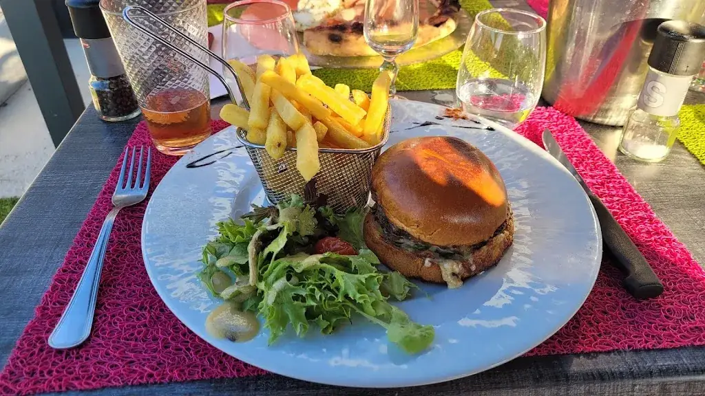 Mathieu Goullieux_Les Buffets d'Olivier_Montmarault_review