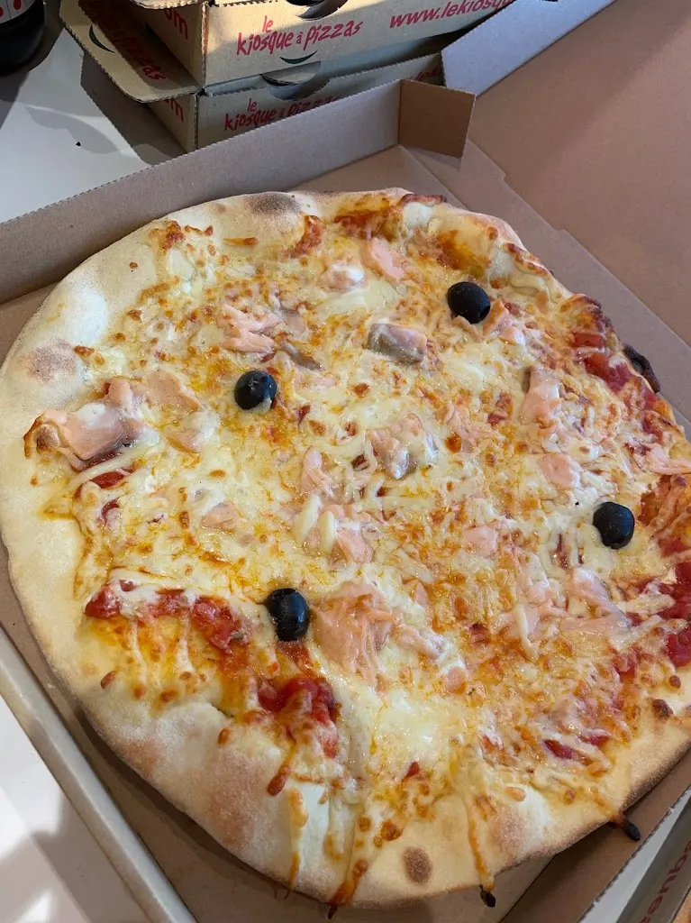 Menu_LE KIOSQUE A PIZZAS LE BOURGNEUF LA FORET_Bourgneuf-la-Forêt_immagine_4