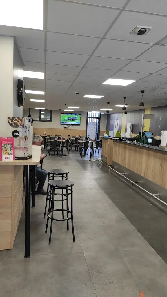 Café des Sports_Bourgneuf-la-Forêt_slider_image_2