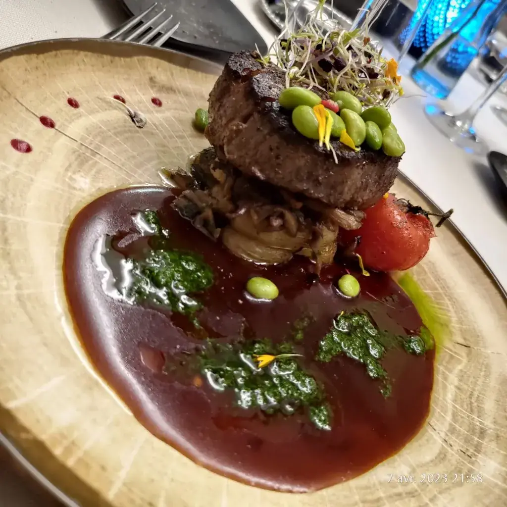 Loïc Schlosser_Restaurant Le Salvert_Genest-Saint-Isle_review