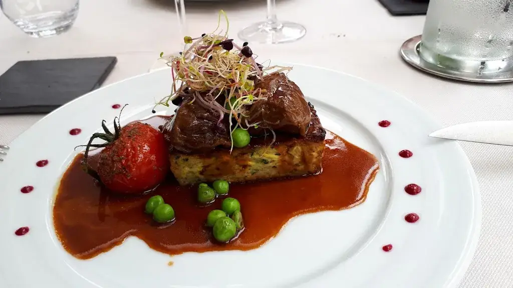 Restaurant Le Salvert_Genest-Saint-Isle_slider_image_3