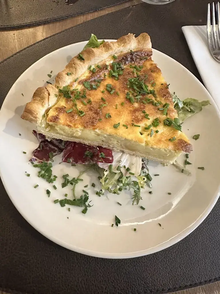 M G_Restaurant Le Cellier_Paris_review