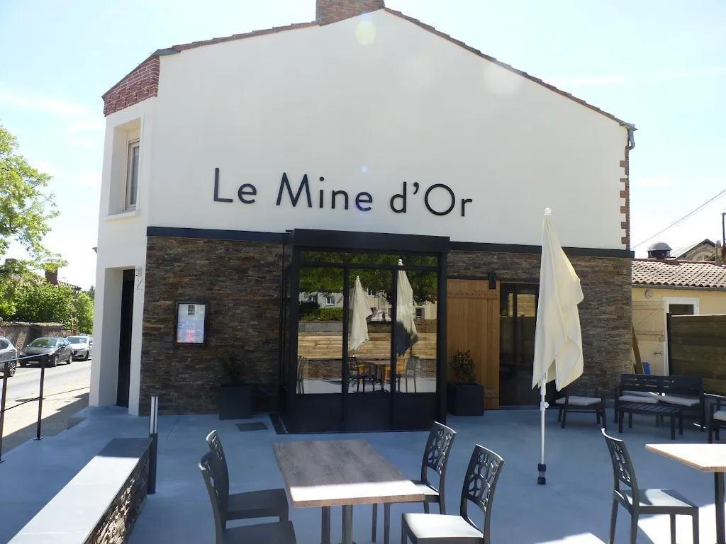 Restaurant Le Mine D'or Restaurant in Montrevault-sur-Èvre