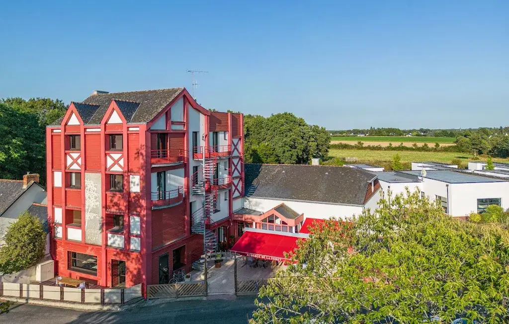 House Inn De La Forêt restaurant in Gâvre