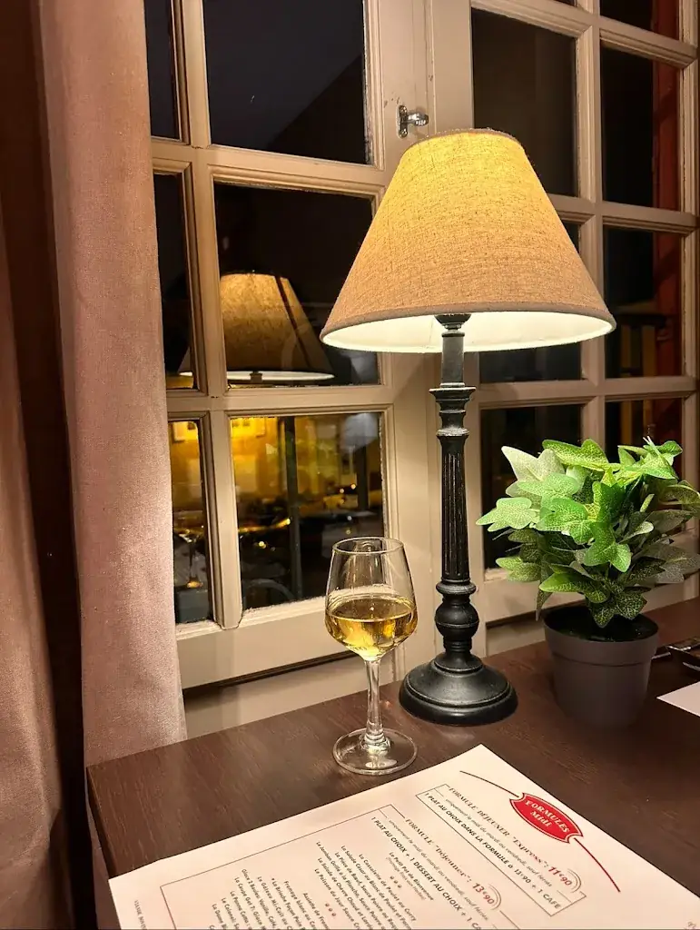 Gamze Yapar_La Baraque à Bœuf _Mans_review