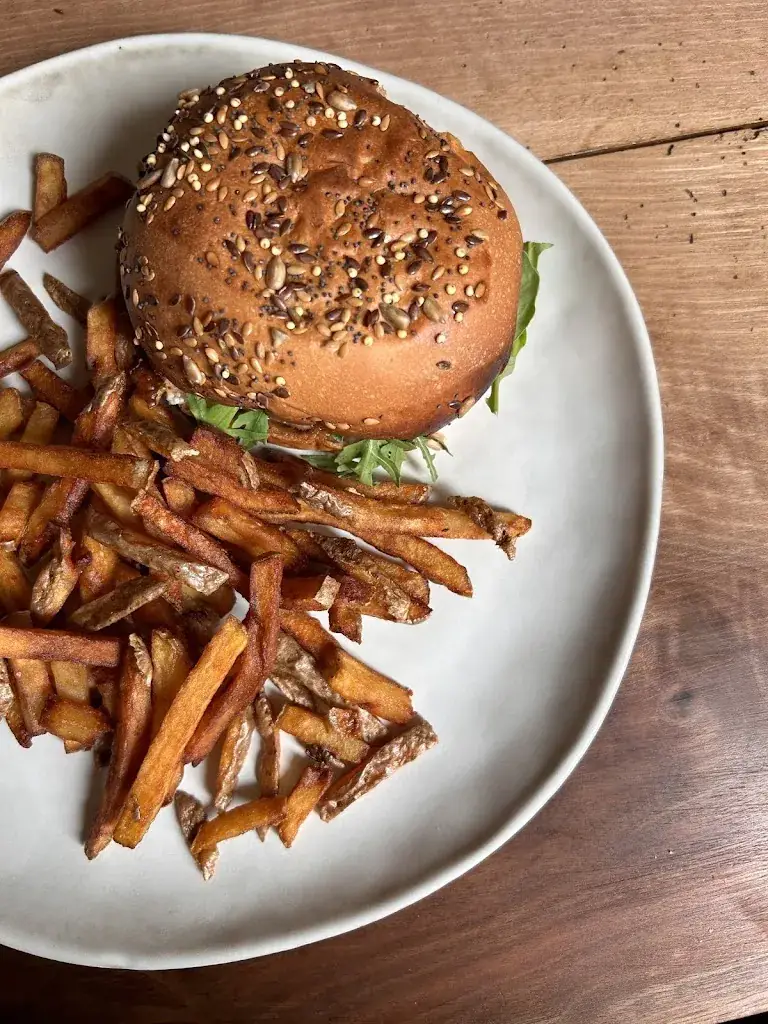 Chez Madame, Monsieur_Lude_slider_image_2