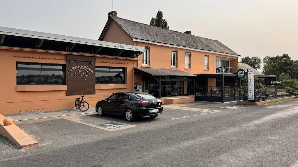 Randy Fix_Logis Hôtel-Restaurant Au Poisson d’Argent_Mauges-sur-Loire_review