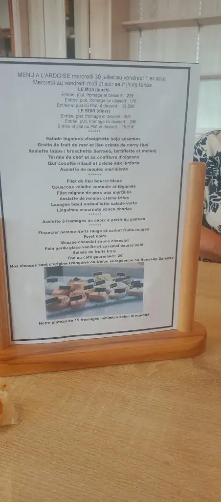 Bill Williams_Logis Hôtel-Restaurant Au Poisson d’Argent_Mauges-sur-Loire_review