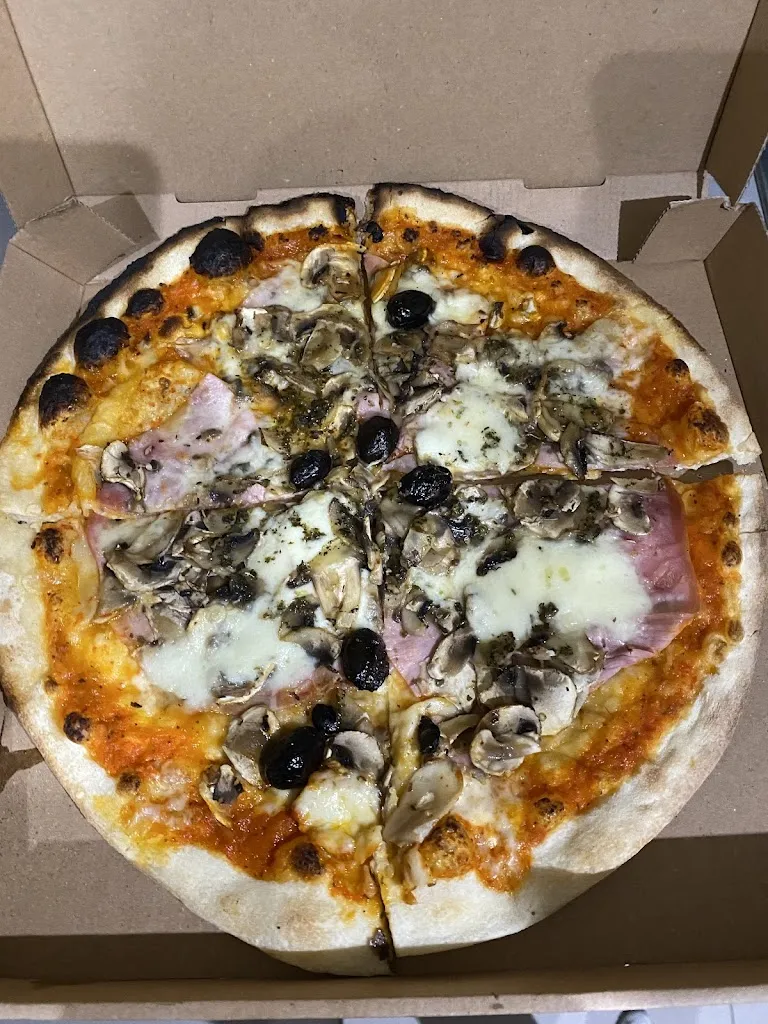 Menu_Les Douces Pizzas_Plessis-Grammoire_image_9