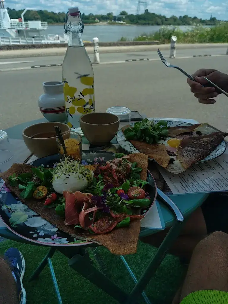 H _TAN_L'escalyne crêperie_Pellerin_review