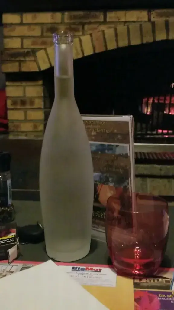 RESTAURANT LE CHARLIE FOLIE'S_Moulins_slider_image_2