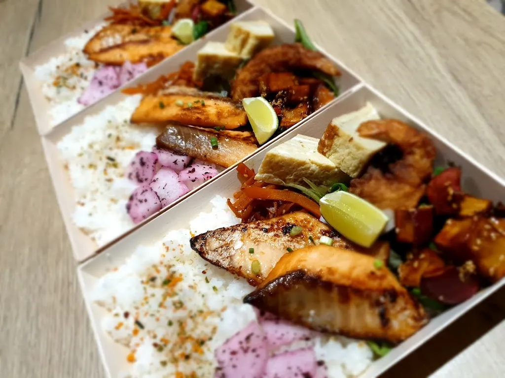 Ina AMANO Restaurant Japonais Mobile_Landes-Genusson_slider_image_2