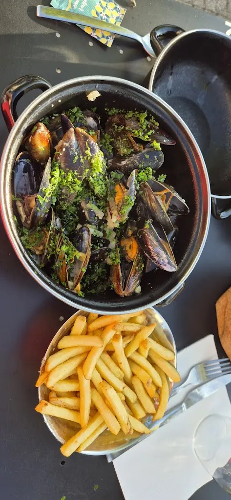 Gerrit Knap_Restaurant La Petite Monasterienne_Moutiers-en-Retz_reseña