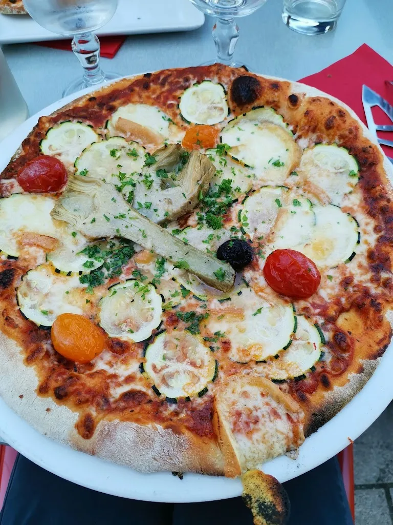 Restaurant La Petite Monasterienne_Moutiers-en-Retz_slider_image_2