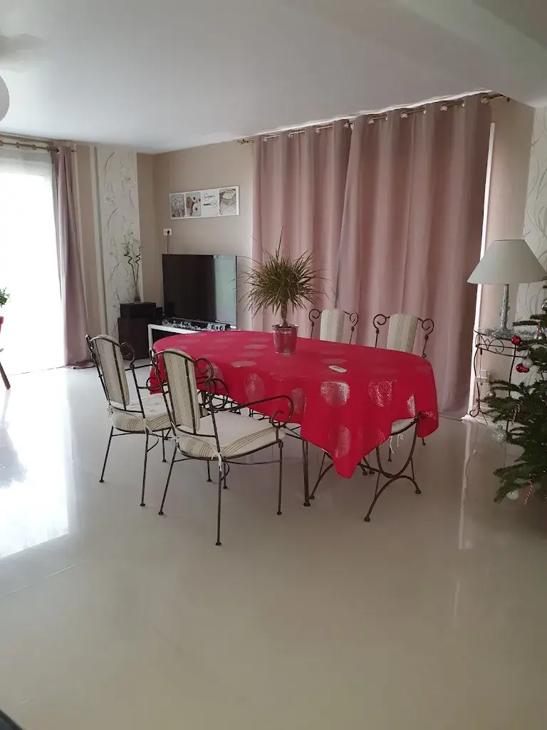 LE LOGIS DU MARAIS_Magnils-Reigniers_slider_image_3