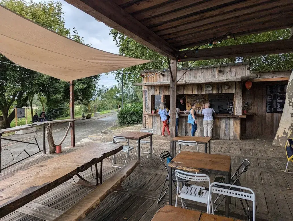 Guinguette En Rouge et Loire_Ponts-de-Cé_slider_image_1