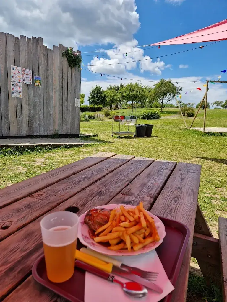 rémi Correia_Les Pipelettes_Touches_recensione