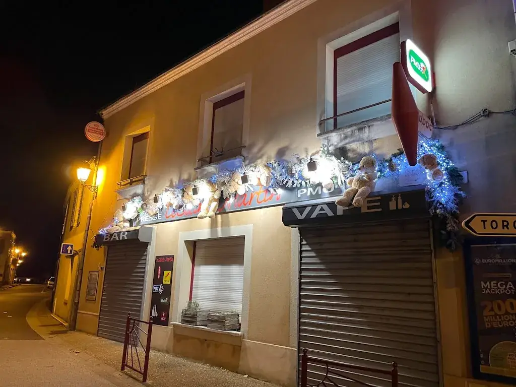 Le Saint Martin restaurant in Lombron