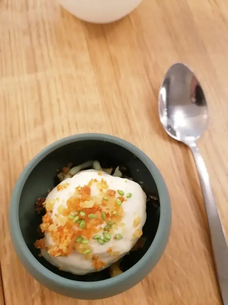 Sophie Barreteau_Behind The Scenes_Herbiers_review