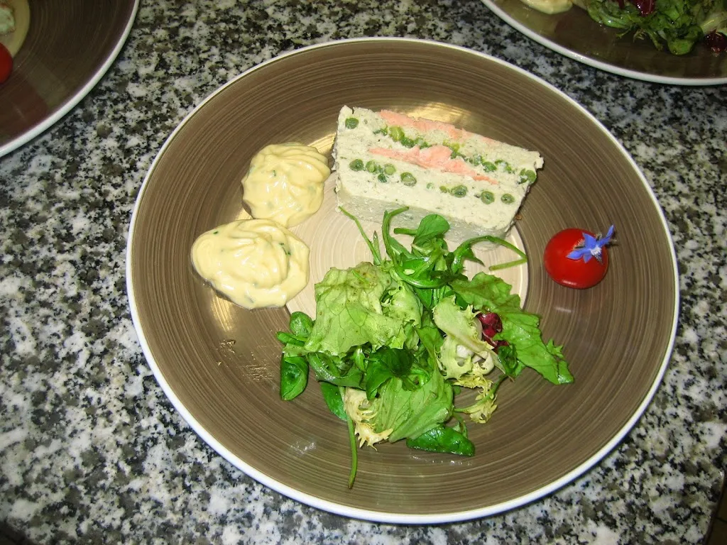 RESTAURANT LE CAQUELON_Moulins_slider_image_2